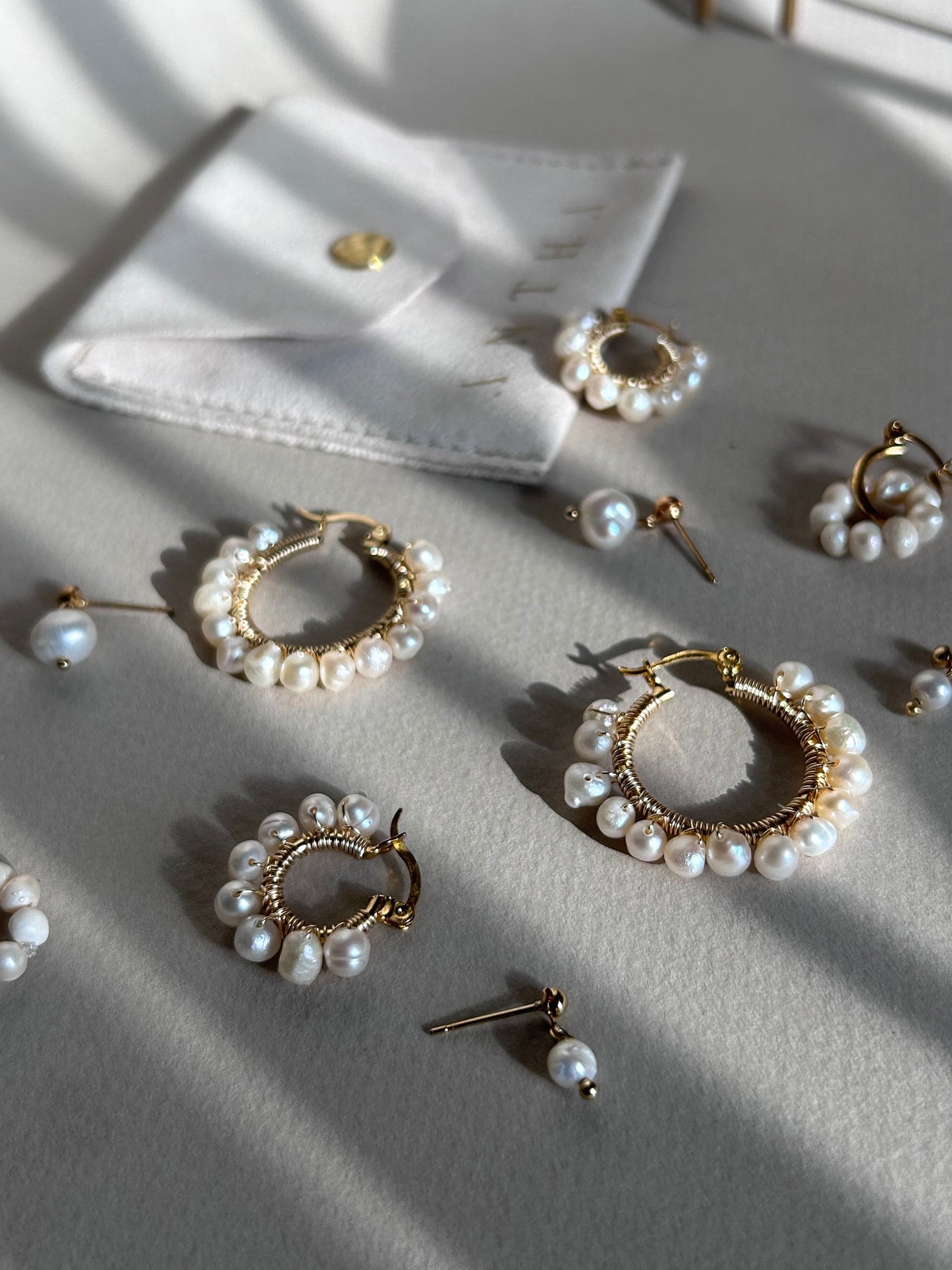 Bonhomía Mini Hoop Earrings with Removable Pearl Hoop